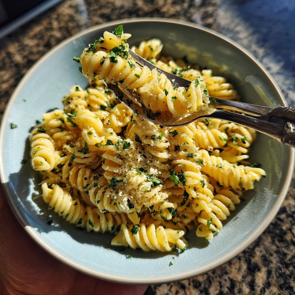 Quick Garlic Butter Pasta